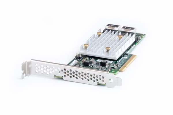 HPE Smart E208i-P 12G Mixed Mode 1